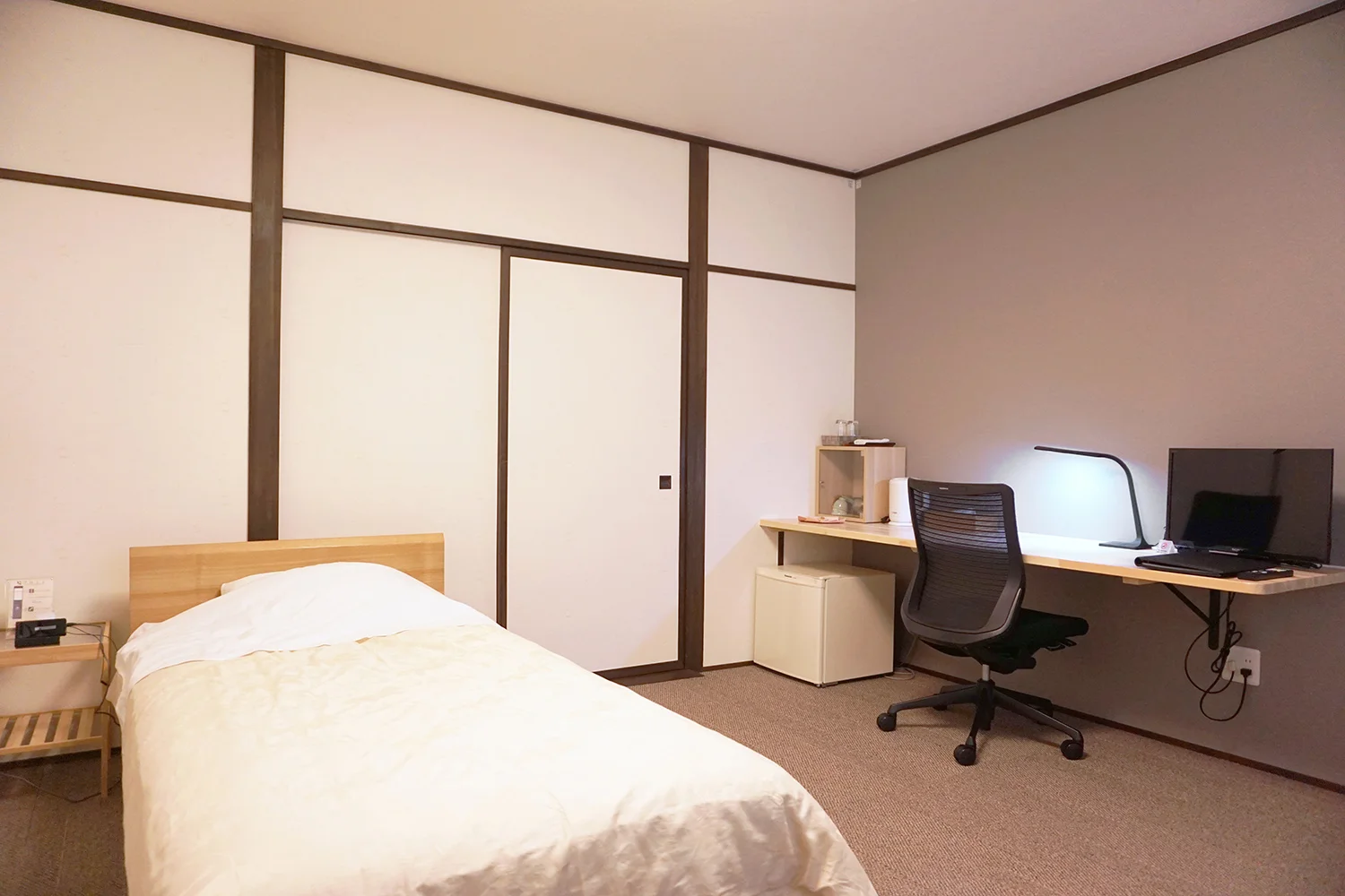 本館 建物側 洋室S 客室例2