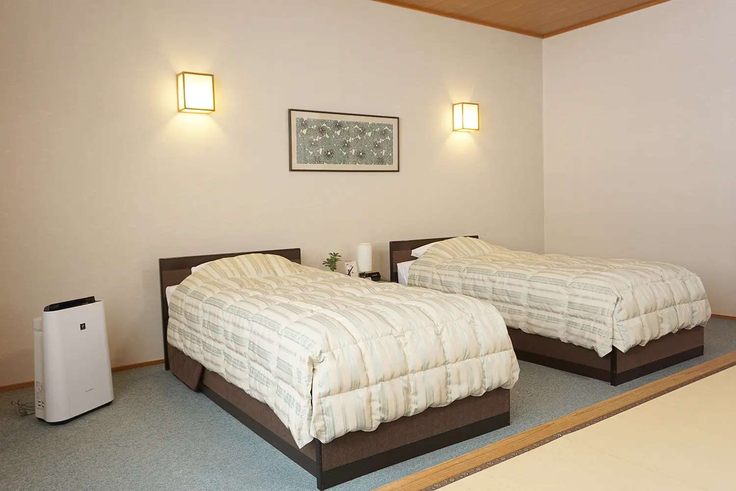 新館 和洋室T+10畳 客室例2