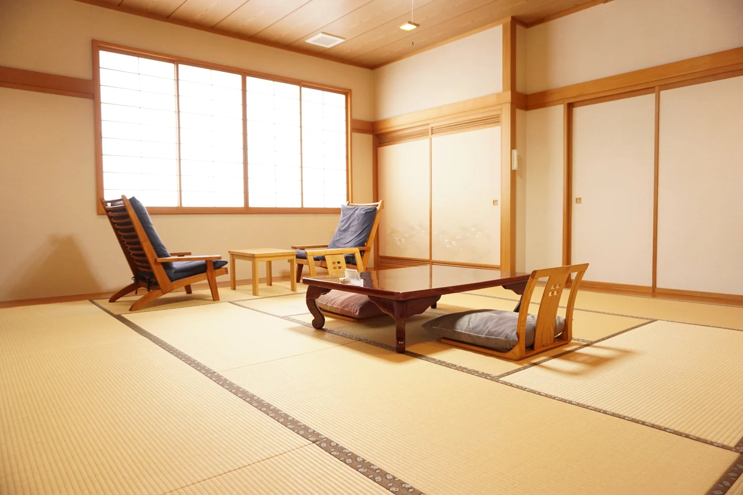 新館 和室15畳 客室例2