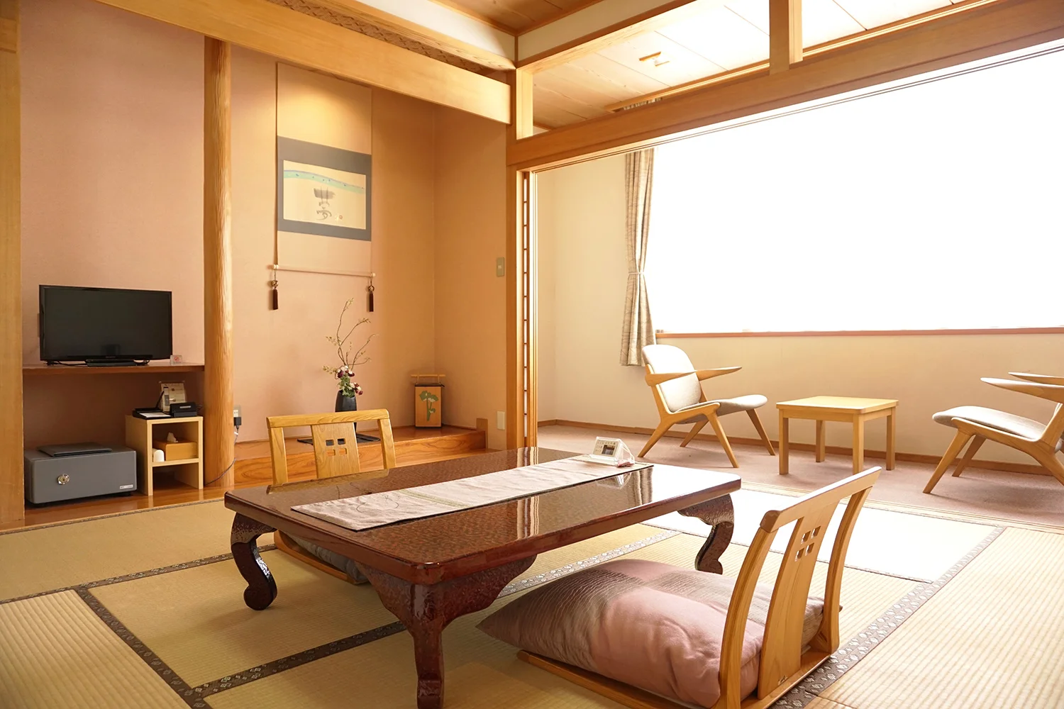 新館 和室8～10畳 客室例1